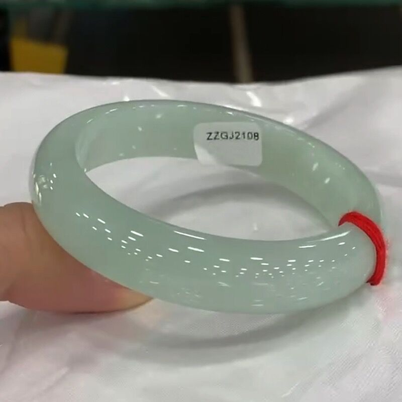 Bracciale in giada verde chiar - Lighting & Home Decor Studio Photos recensione e prezzo