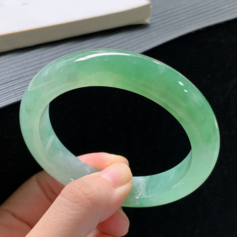 Bracciale in giadeite, giada c - Lighting & Home Decor Studio Photos recensione e prezzo