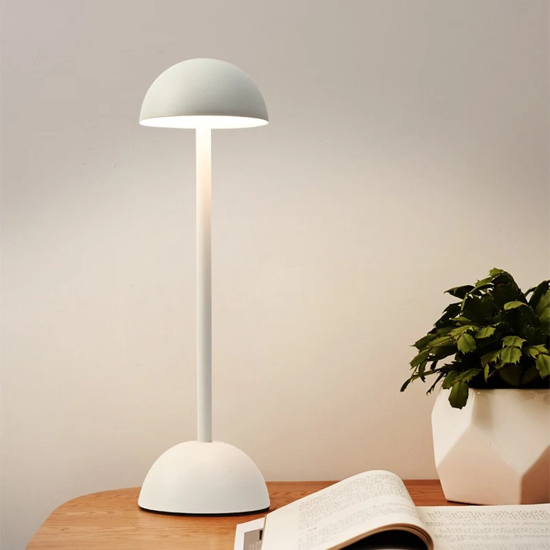 Lampada da tavolo a fungo a LE - Mushroom Table Lamp recensione e prezzo